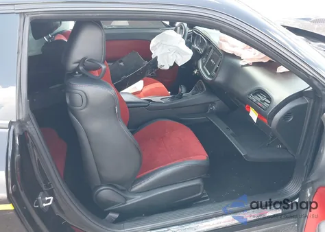 2022 Dodge Challenger R/T Scat Pack Widebody z USA, uszkodzony, nr VIN 2C3CDZFJ3NH151508